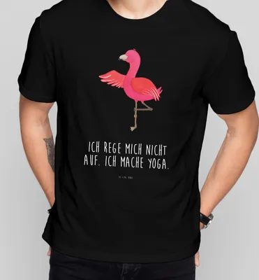 Produktbild von Mr. & Mrs. Panda Tshirt Flamingo Yoga - Schwarz - Geschenk, oberteil, T-Shirt mit Spruch, Meditieren, Baum, Aufgeregt, Vogel, S, Lustiges, Entspannung