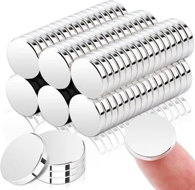Produktbild von Magnetensatz aus 100 kleinen runden Neodym-Magneten für Kühlschrank, Whiteboard und Pinnwand - 15 x 3 mm dick