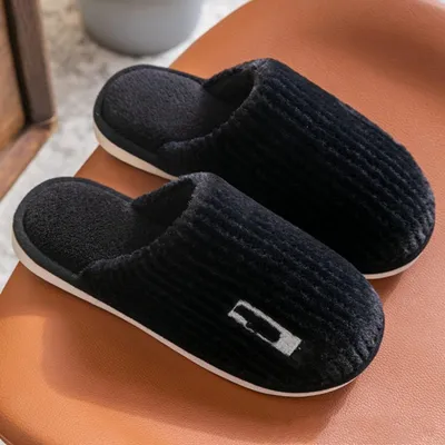 Image de Pantoufles pour femmes - Confortables et chaudes - Blanc