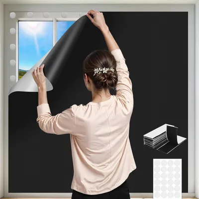 Productafbeelding van Verduisteringsgordijn - Zelfklevend - Zwart - 145 x 300 cm - Voor reizen en slaapkamer