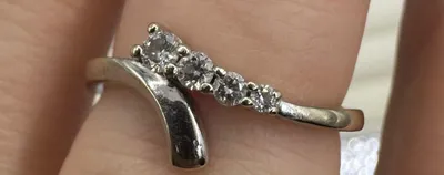 Immagine prodotto di Anello in oro bianco 585 con diamanti 0,135 ct, design elegante, misura 16, 1,91 g