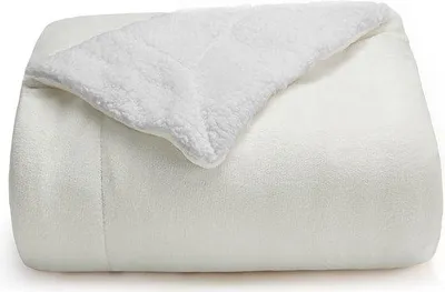 Produktbild von Unyqoos® Sherpa-Kuscheldecke Creme – doppelseitige Mikrofaser-Decke 150 x 200 cm, warme Fleece- & Sherpa-Qualität (Fleece 220 GSM / Sherpa 260 GSM) für Sofa & Reise