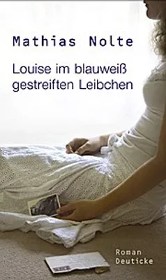 Immagine prodotto di Nolte, M: Louise im blauweiß gestreiften Leibchen
