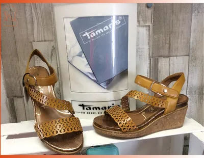 Produktbild von Tamaris Keilsandalette gelb 37
