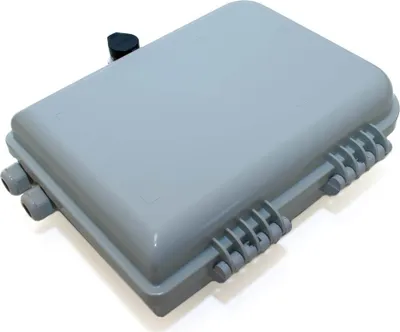 Imagen del producto de Caja de distribución de plástico para 16 salidas, 2 puertos de cable, resistente al agua, con bobina