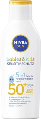 Produktbild von NIVEA SUN Babies & Kids Sensitiv Schutz Sonnenmilch LSF 50+ (200 ml), extra wasserfeste Sonnencreme mit LSF 50+, Sonnenlotion für Kinder ohne Parfüm
