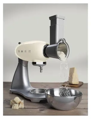 Immagine prodotto di Affettatrice / grattugia a rullo per smf01 Smeg SMSG01