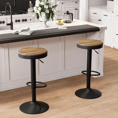 Produktbild von Set aus 2 schwarzen Holz-Barhockern verstellbar mit Fußstütze