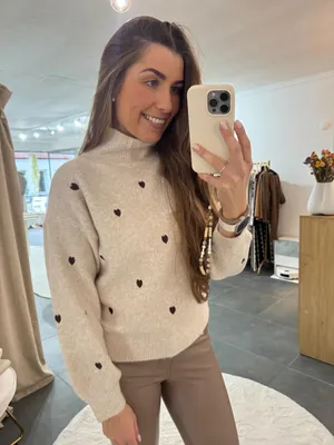 Produktbild von Pullover mit Herzen Damen "Elli" Creme, Damenpullover, Stehkragen, leicht oversize, für Frauen Pullover, Sweatshirt für Damen, Winterpullover