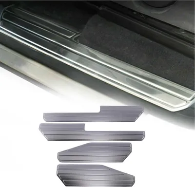 Zdjęcie produktu dla Listwy ochronne progowe do VW Amarok 2010-2025 szczotkowany chrom 4szt