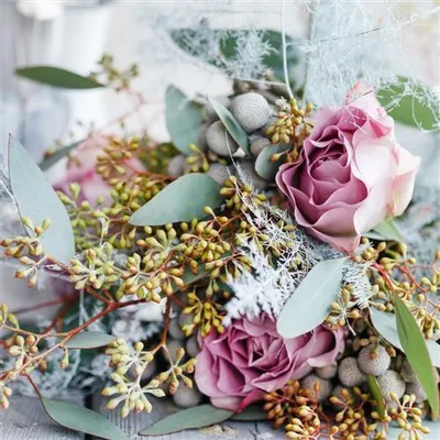 Produktbild von 20 Servietten Bouquet - Rosenbouquet natur 33x33cm