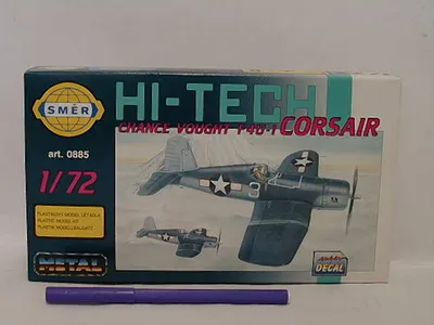 Imagen del producto de Modelo a escala 1:72 del avión Chance Vought F4U-1 Corsair, línea "HI TECH".