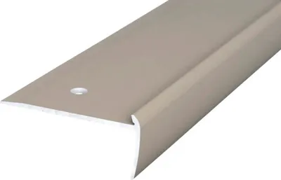 Produktbild von Prinz Treppenkantenprofil Alu Edelstahl matt gelocht 45 x 19,5 x 2500 mm