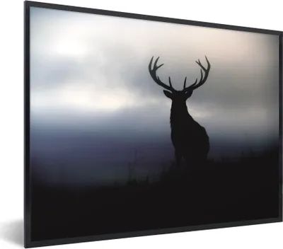 Produktbild von MuchoWow® MuchoWow® Gerahmtes Poster Hirsch - Scherenschnitt - Nebel 80x60 cm - Poster mit zchwarzem Bilderrahmen - Schwarzem - Mit Gestell