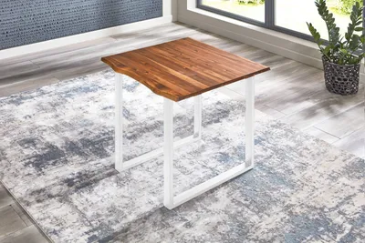Produktbild von Refurbished Möbelretoure Esstisch Baumkante 80 x 80 cm Akazie cognac massiv U-Gestell weiß ESRA