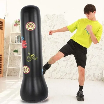 Produktbild von Famanu Aufblasbare Boxsack für Erwachsene und Kinder - Freistehender Tumbler für Fitness und Stressabbau - Schwarz 1,5 m