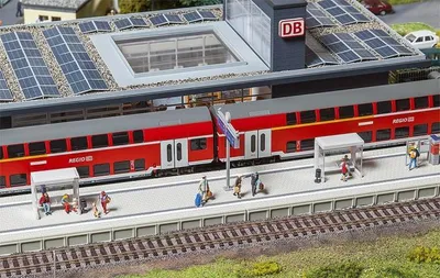 Produktbild von Faller 120202 - 1/87 / H0 Moderner Bahnsteig Mit Zubehör - Neu