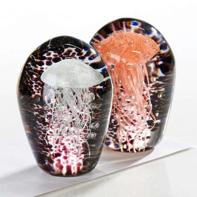 Produktbild von Gilde Glass Art, Briefbeschwerer, Qualle, "Qualle", Glas, rot, schwarz, weiß, H. 11 cm 87265 4001250872658 2 Stück (2-fach sortiert)