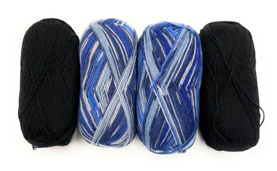Produktbild von Dekor Sockenwolle - Hochwertiges Strickset für Warme Socken mit Stil! Dunkles Blau