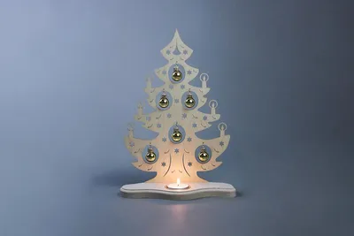 Produktbild von Teelichthalter Weihnachtsbaum mit goldenen Kugeln (30,5cm) von Weigla Holzkunst