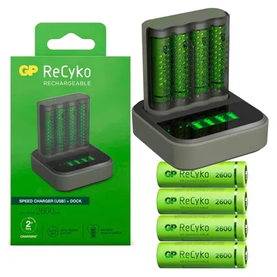 Produktbild von GP ReCyko M4D45 4-fach LCD 4Port Docking St. + 4x AA NiMh 2600mAh