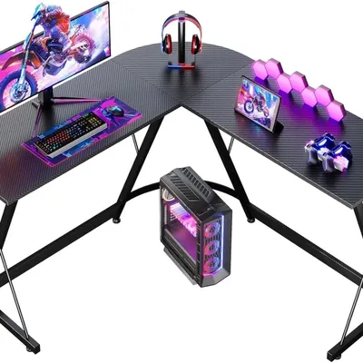 Produktbild von Gaming Schreibtisch L-Form 120x120 cm Eckschreibtisch Kohlefaser Oberfläche Stabil Schwarz PC Tisch Bürotisch