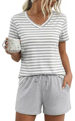 Image de Ensemble de pyjama en coton à manches courtes pour femmes