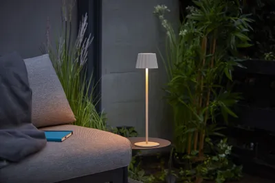 Produktbild von Northpoint 3in1 Flaschenleuchte 45cm RGB + warmweißes Licht Plissee beige