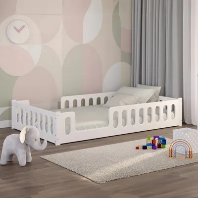 Produktbild von Monte 2in1 Bodenbett 120x200 cm Montessori Kinderbett weiß, Rausfallschutz abnehmbar, 44 kg schwer, bis 200 kg belastbar, extra starker Roll-Lattenrost, umbaubar