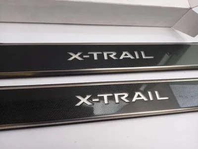 Image de Placettes de seuil éclairées, noires, pour NISSAN X-Trail T32, modèle de 2017 à 2022, référence KE9676F541