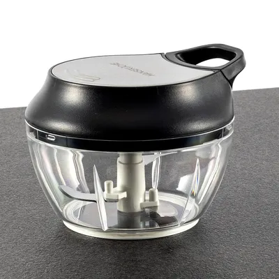 Image de Hanseküche - Coupe-oignons manuel avec cordelette - Hachoir avec 3 lames en acier japonais pour oignons, herbes, noix et crème - 500 ml
