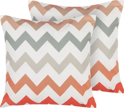 Produktbild von BELIANI Gartenkissen 2er Set Bunt 45 x 45 cm aus Polyester mit geometrischem Muster Quadratisch Garten/ Balkon /Terrasse modernes Design