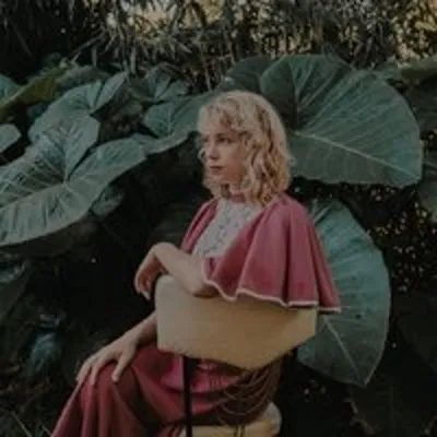 Produktbild von Queen of the In Between