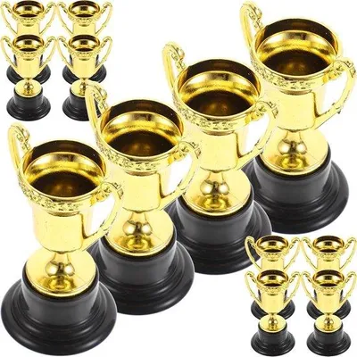 Produktbild von 12 goldene Fußballkeramik-Bälle für Partys und Champions