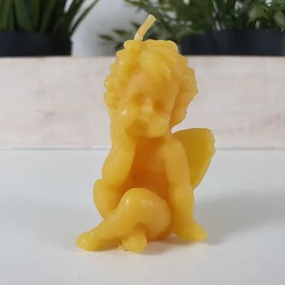 Obrázek produktu pro Včelí vosková svíčka zamyšlený anděl svíčka 5,5 cm