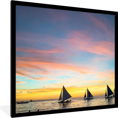 Produktbild von MuchoWow® MuchoWow® Gerahmtes Poster Silhouetten von Segelbooten am Strand von Boracay 40x40 cm - Poster mit zchwarzem Bilderrahmen - Mit Rahmen - Wanddekoration Schlafzimmer