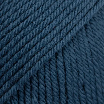 Produktbild von Drops Daisy Uni Colour 19 Navy Blue Strickgarn