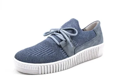 Produktbild von Sportliche Slipper für Damen in unifarben