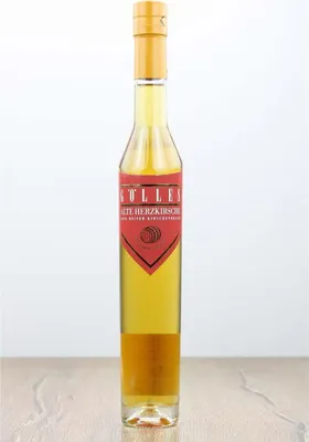 Produktbild von Gölles Alte Herzkirsche im Eichenfass gelagert 40% Vol. 0,35l