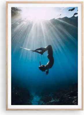 Produktbild von Gerahmtes Poster - Rahmen in heller Eiche - Flossen Boden Taucher - 70x100 cm - Wand Bild - Wanddeko - Wandbilder - Kunstposter - Wandposter - Bilderrahmen - Bilder - Kunstdruck - P2NPA70x100-5097