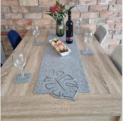 Produktbild von Famanu Tischläufer aus waschbarem Filz - stilvolles Grau, hitzebeständig, 30 x 100 cm