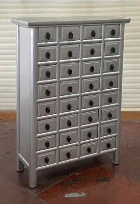 Produktbild von Antiker Apothekerschrank mit 32 Schubladen Breite75cm x Höhe109cm silber