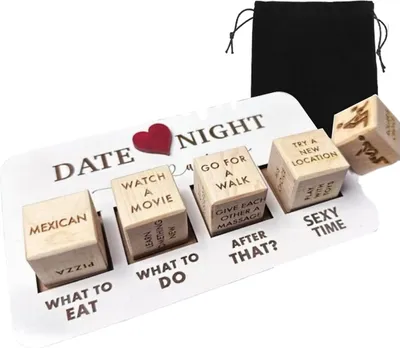 Produktbild von Date Night Dice Wooden Portable Dice Set Romantic Funny Date Night Ideen für Paare Einzigartige Würfelspiele mit Pouch Lagerung für Paare Valentinstag