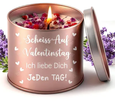 Produktbild von Duftkerze Lavendel mit getrockneten Blumen aus Sojawachs