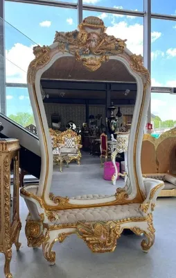 Produktbild von Casa Padrino Barock Spiegel mit Sitzbank Weiß / Grau / Mehrfarbig / Gold - Prunkvolle Barock Spiegelkonsole - Garderoben Möbel Barockstil - Barock Möbel - Edel & Prunkvoll