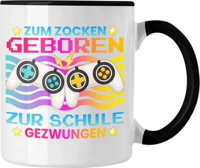 Produktbild von Trendation - Gamer Tasse Geschenk Jungen Zocker Mitbringsel Männer Zocken Gaming Geschenkideen PC Kinder Zubehör Spruch Lustig Zur Schule Gezwungen (Schwarz)