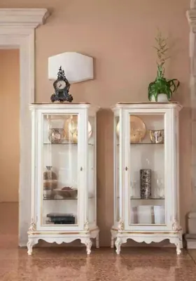 Produktbild von Holzvitrine Hochwertige Vitrine Klassisches Möbel Design Weiß Vitrinen