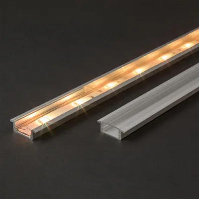 Produktbild von Abdeckung für LED-Aluminiumprofil 41011A1 - Transparent - 1 Meter - Polycarbonat - Geeignet für LED-Streifen bis 15 mm [41011T1]