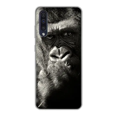 Produktbild von MuchoWow® Handyhülle Schutzhülle Hülle für Samsung Galaxy A30s Gorilla auf schwarzem Hintergrund in Schwarz und Weiß Silikon Softcase Handy Hülle - Karteninhaber