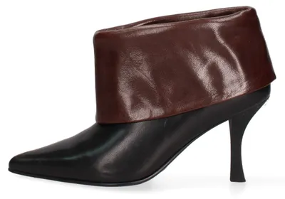 Produktbild von Damenschuh, spitz zulaufende Form, aus echtem Leder, in Schwarz, Dunkelbraun, mit Absatz